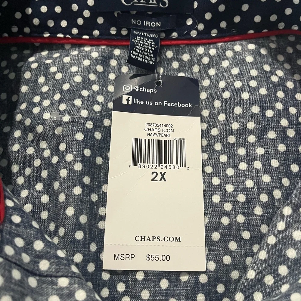 Chaps sleeveless button down the front top - Picture 2 of 3